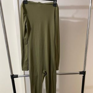 Green long sleeve body suit